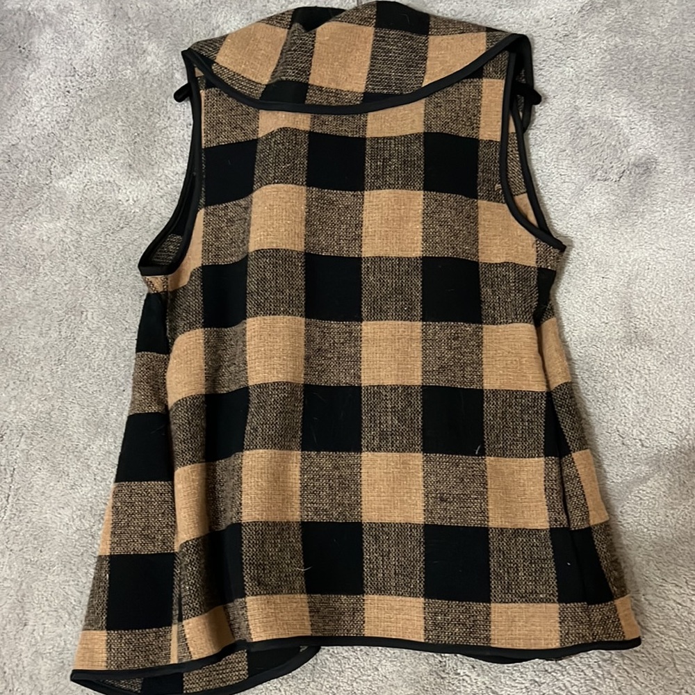 Buffalo checkered, waterfall vest - Picture 3 of 6